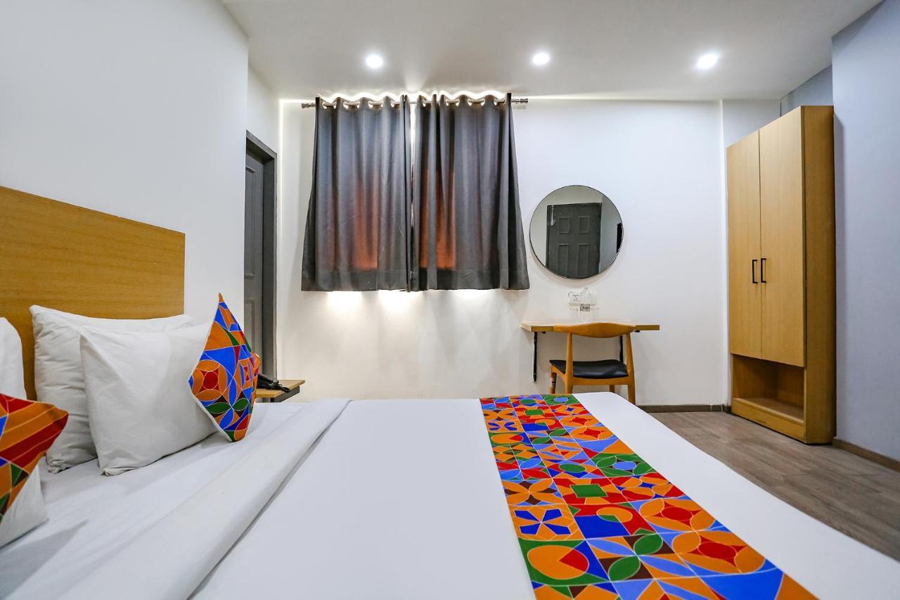 Fabhotel Vat - Meera Bagh Delhi  Exterior foto